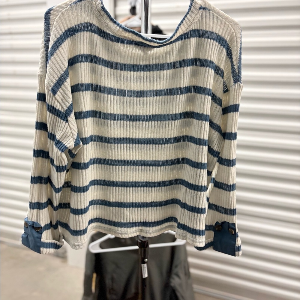 Blu Pepper Blue and White Knit Top - Picture 2 of 4